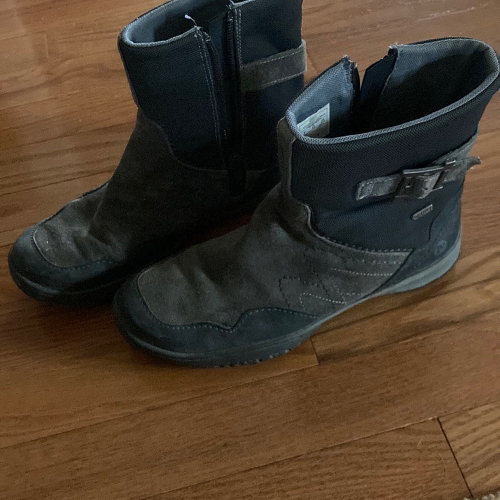 Merrell boots booties 7 gray zip up select dry